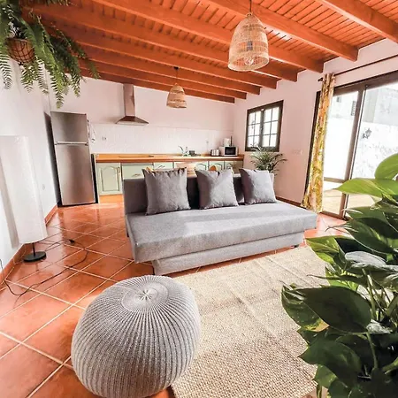 Casa Volcan * La Costa